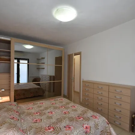 Apartament Fico Trilocale - Spazio Esterno Attrezzato, Clima, Parcheggio